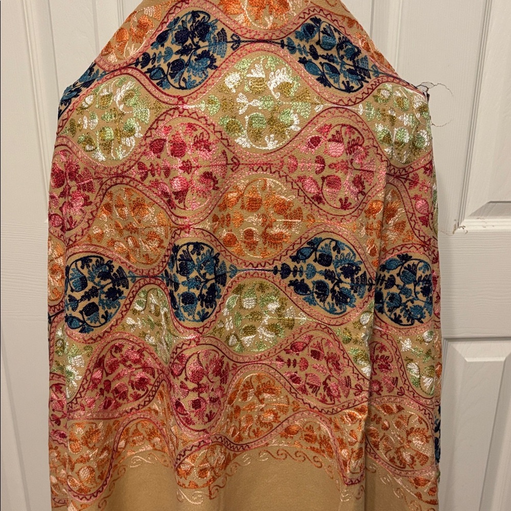 Jessica McClintock Embroidered Shawl - Picture 5 of 8